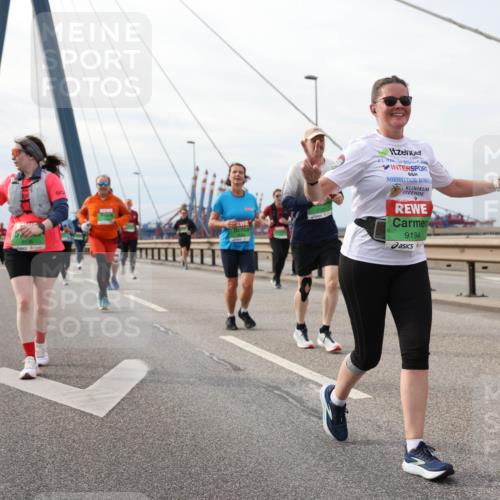 03.10.2025 - Köhlbrandbrückenlauf Lena Gebhardt http://msf.ph/oto/9205057 03.10.2025 15:59:45 Position 2 9194 meine-sportfotos.de