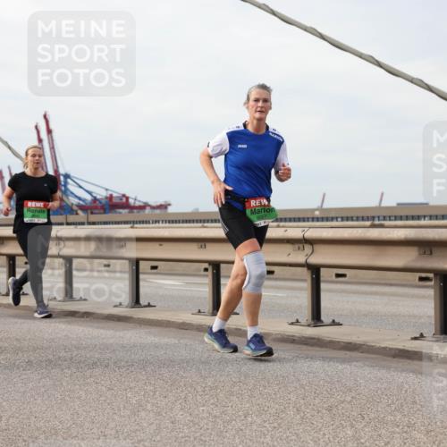 03.10.2025 - Köhlbrandbrückenlauf Lena Gebhardt http://msf.ph/oto/9205118 03.10.2025 15:59:58 Position 2 9287 meine-sportfotos.de