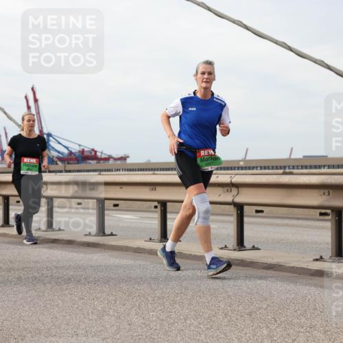 03.10.2025 - Köhlbrandbrückenlauf Lena Gebhardt http://msf.ph/oto/9205119 03.10.2025 15:59:58 Position 2 9287 meine-sportfotos.de