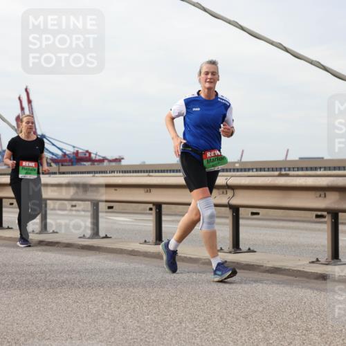 03.10.2025 - Köhlbrandbrückenlauf Lena Gebhardt http://msf.ph/oto/9205120 03.10.2025 15:59:58 Position 2  meine-sportfotos.de