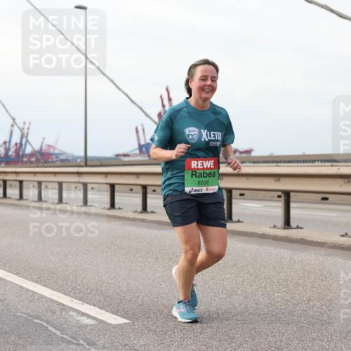 03.10.2025 - Köhlbrandbrückenlauf Lena Gebhardt http://msf.ph/oto/9205631 03.10.2025 16:01:52 Position 2 8936 meine-sportfotos.de