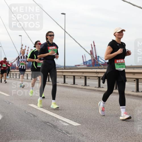 03.10.2025 - Köhlbrandbrückenlauf Lena Gebhardt http://msf.ph/oto/9205646 03.10.2025 16:01:58 Position 2 8152 meine-sportfotos.de
