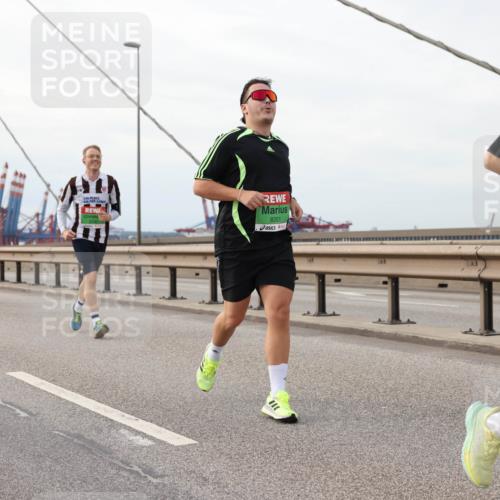 03.10.2025 - Köhlbrandbrückenlauf Lena Gebhardt http://msf.ph/oto/9205654 03.10.2025 16:01:59 Position 2 8201, 82 meine-sportfotos.de