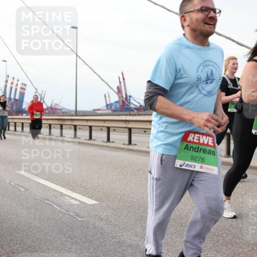 03.10.2025 - Köhlbrandbrückenlauf Lena Gebhardt http://msf.ph/oto/9205889 03.10.2025 16:02:54 Position 2 20, 9276, 8328 meine-sportfotos.de