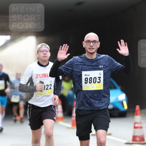 05.10.2025 - 20. swb-Marathon Bremen Michael Strokosch http://msf.ph/oto/9205976 05.10.2025 10:45:14 Laufen 22, 9803, 02293 meine-sportfotos.de