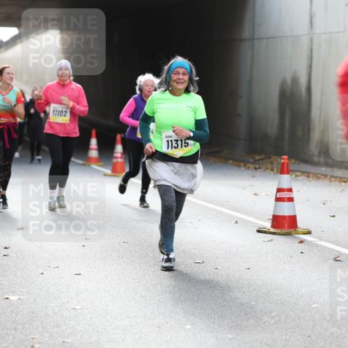 05.10.2025 - 20. swb-Marathon Bremen Michael Strokosch http://msf.ph/oto/9206130 05.10.2025 10:58:08 Laufen 408, 11102, 11315 meine-sportfotos.de