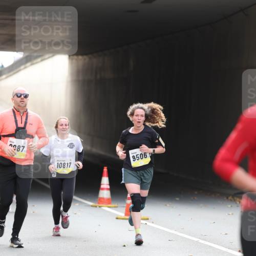 05.10.2025 - 20. swb-Marathon Bremen Michael Strokosch http://msf.ph/oto/9206173 05.10.2025 10:46:48 Laufen 087, 10817, 9506 meine-sportfotos.de