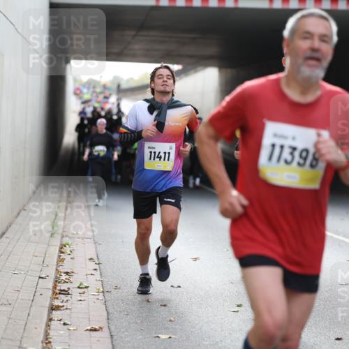 05.10.2025 - 20. swb-Marathon Bremen Michael Strokosch http://msf.ph/oto/9206288 05.10.2025 10:47:47 Laufen 11411, 1139 meine-sportfotos.de