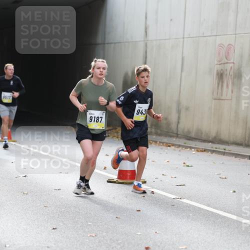 05.10.2025 - 20. swb-Marathon Bremen Michael Strokosch http://msf.ph/oto/9206333 05.10.2025 10:48:07 Laufen 11046, 3, 19, 517, 9187, 943, 00 meine-sportfotos.de