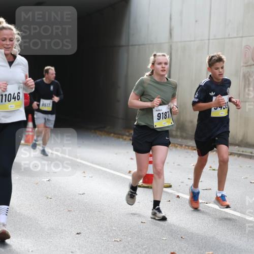05.10.2025 - 20. swb-Marathon Bremen Michael Strokosch http://msf.ph/oto/9206335 05.10.2025 10:48:08 Laufen 10426, 11046, 9517, 9181, 00 meine-sportfotos.de