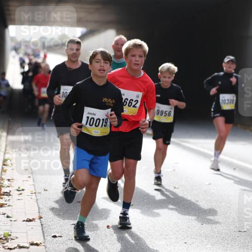 05.10.2025 - 20. swb-Marathon Bremen Michael Strokosch http://msf.ph/oto/9206384 05.10.2025 10:48:28 Laufen 10, 662, 10019, 10, 308, 9956 meine-sportfotos.de