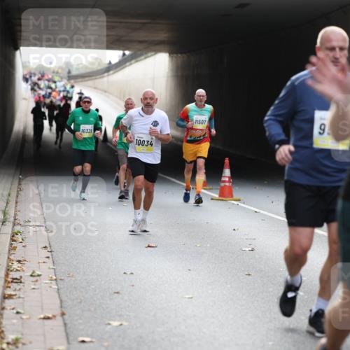 05.10.2025 - 20. swb-Marathon Bremen Michael Strokosch http://msf.ph/oto/9206516 05.10.2025 10:49:29 Laufen 10326, 10034, 11507, 9 meine-sportfotos.de