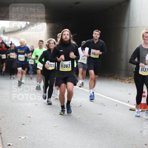 05.10.2025 - 20. swb-Marathon Bremen Michael Strokosch http://msf.ph/oto/9206582 05.10.2025 10:50:02 Laufen 10107, 10307, 9256, 323, 11363, 1140, 10, 11317, 962 meine-sportfotos.de