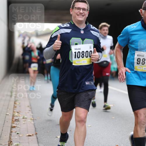 05.10.2025 - 20. swb-Marathon Bremen Michael Strokosch http://msf.ph/oto/9206657 05.10.2025 10:50:32 Laufen 10800, 02095, 9855, 02536 meine-sportfotos.de
