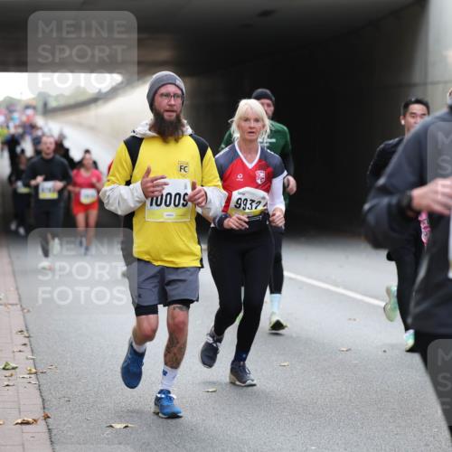 05.10.2025 - 20. swb-Marathon Bremen Michael Strokosch http://msf.ph/oto/9206720 05.10.2025 10:50:56 Laufen 99324, 11100 meine-sportfotos.de