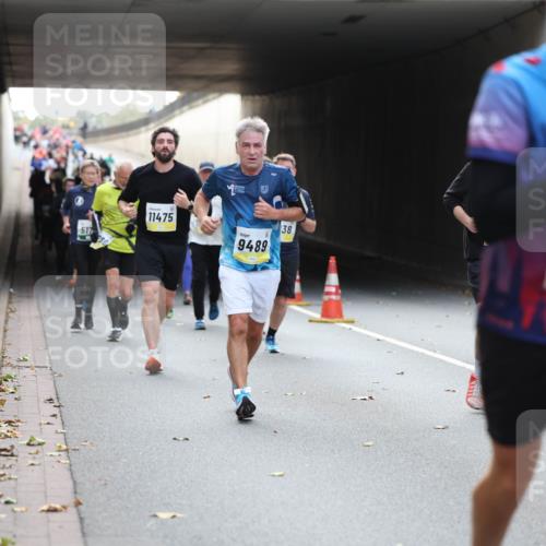 05.10.2025 - 20. swb-Marathon Bremen Michael Strokosch http://msf.ph/oto/9206770 05.10.2025 10:51:24 Laufen 517, 11475, 9489, 38, 10644 meine-sportfotos.de