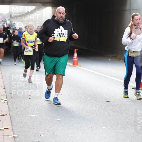 05.10.2025 - 20. swb-Marathon Bremen Michael Strokosch http://msf.ph/oto/9206831 05.10.2025 10:58:25 Laufen 17636, 11121, 116 meine-sportfotos.de