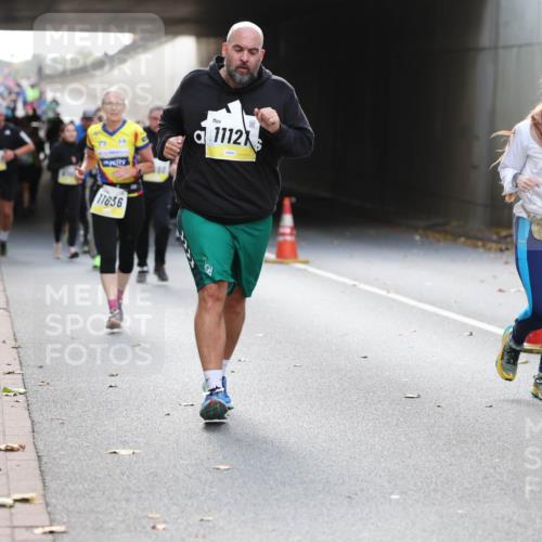 05.10.2025 - 20. swb-Marathon Bremen Michael Strokosch http://msf.ph/oto/9206833 05.10.2025 10:58:26 Laufen 11121, 11636 meine-sportfotos.de