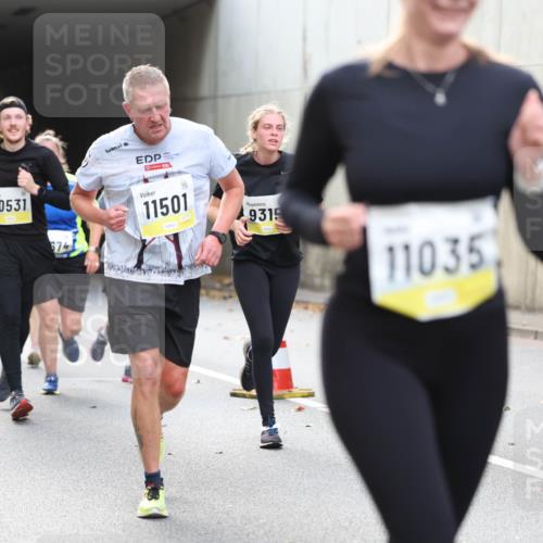 05.10.2025 - 20. swb-Marathon Bremen Michael Strokosch http://msf.ph/oto/9206891 05.10.2025 10:58:36 Laufen 10531, 674, 10, 11501, 9315, 11035 meine-sportfotos.de