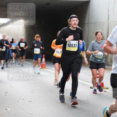 05.10.2025 - 20. swb-Marathon Bremen Michael Strokosch http://msf.ph/oto/9206897 05.10.2025 10:58:37 Laufen 9275, 11478, 10531, 869, 1501 meine-sportfotos.de