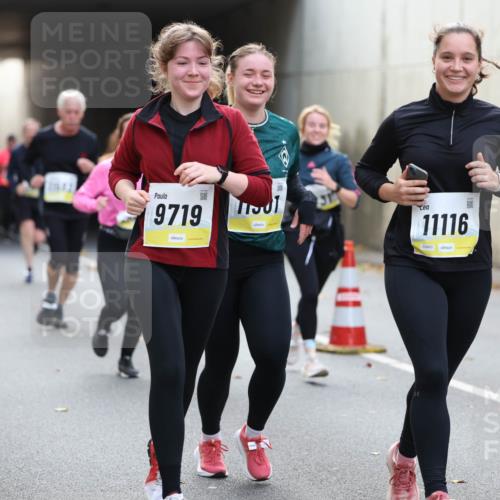 05.10.2025 - 20. swb-Marathon Bremen Michael Strokosch http://msf.ph/oto/9206910 05.10.2025 10:52:07 Laufen 9719, 1501, 11116, 02460 meine-sportfotos.de