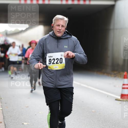 05.10.2025 - 20. swb-Marathon Bremen Michael Strokosch http://msf.ph/oto/9206934 05.10.2025 10:58:46 Laufen 9220, 9 meine-sportfotos.de