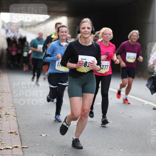 05.10.2025 - 20. swb-Marathon Bremen Michael Strokosch http://msf.ph/oto/9206972 05.10.2025 10:52:23 Laufen 11, 8377, 10890 meine-sportfotos.de