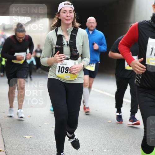 05.10.2025 - 20. swb-Marathon Bremen Michael Strokosch http://msf.ph/oto/9206983 05.10.2025 10:58:55 Laufen 109, 11707, 9, 02349 meine-sportfotos.de