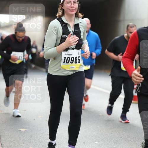 05.10.2025 - 20. swb-Marathon Bremen Michael Strokosch http://msf.ph/oto/9206985 05.10.2025 10:58:55 Laufen 10965, 11707 meine-sportfotos.de