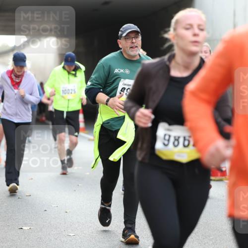 05.10.2025 - 20. swb-Marathon Bremen Michael Strokosch http://msf.ph/oto/9207020 05.10.2025 10:59:04 Laufen 10025, 99, 986, 089 meine-sportfotos.de