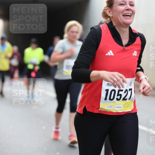 05.10.2025 - 20. swb-Marathon Bremen Michael Strokosch http://msf.ph/oto/9207060 05.10.2025 10:52:40 Laufen 10521, 02593 meine-sportfotos.de