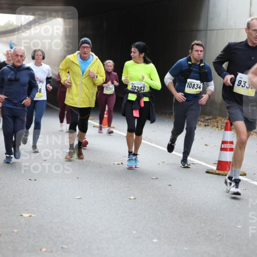 05.10.2025 - 20. swb-Marathon Bremen Michael Strokosch http://msf.ph/oto/9207065 05.10.2025 10:52:41 Laufen 11612, 11291, 6, 10261, 10834, 9330, 10586 meine-sportfotos.de