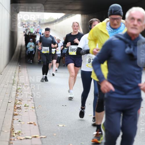 05.10.2025 - 20. swb-Marathon Bremen Michael Strokosch http://msf.ph/oto/9207076 05.10.2025 10:52:44 Laufen 11612, 11058, 97, 261 meine-sportfotos.de