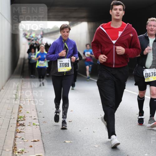 05.10.2025 - 20. swb-Marathon Bremen Michael Strokosch http://msf.ph/oto/9207087 05.10.2025 10:59:18 Laufen 11169, 11676 meine-sportfotos.de
