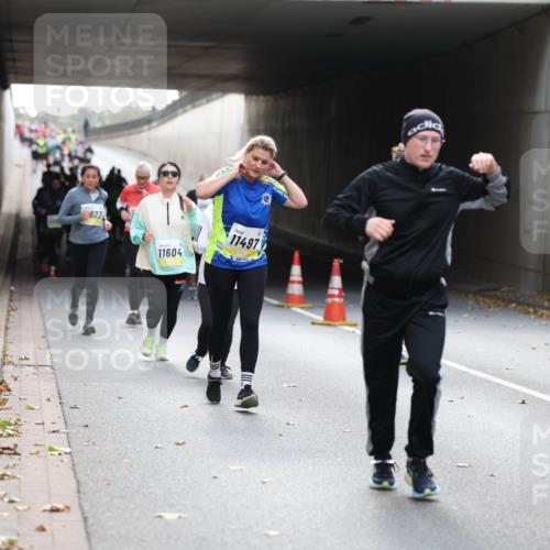 05.10.2025 - 20. swb-Marathon Bremen Michael Strokosch http://msf.ph/oto/9207105 05.10.2025 10:59:23 Laufen 623, 11604, 11497 meine-sportfotos.de