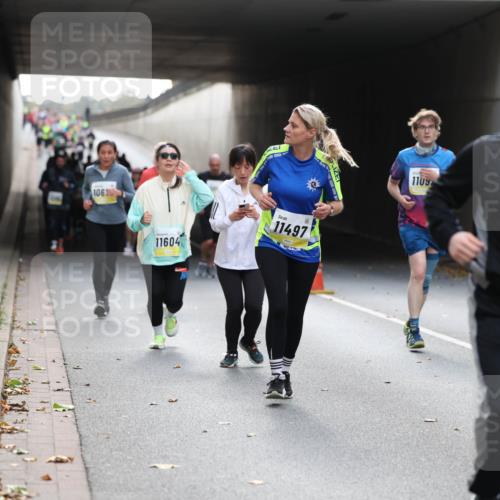 05.10.2025 - 20. swb-Marathon Bremen Michael Strokosch http://msf.ph/oto/9207113 05.10.2025 10:59:24 Laufen 106, 11604, 11497, 11097 meine-sportfotos.de