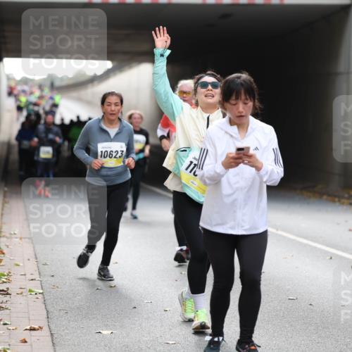 05.10.2025 - 20. swb-Marathon Bremen Michael Strokosch http://msf.ph/oto/9207125 05.10.2025 10:59:27 Laufen 10623, 110 meine-sportfotos.de