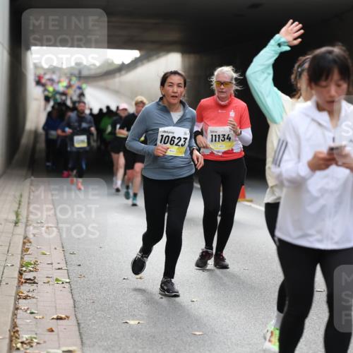 05.10.2025 - 20. swb-Marathon Bremen Michael Strokosch http://msf.ph/oto/9207127 05.10.2025 10:59:28 Laufen 10623, 11134 meine-sportfotos.de