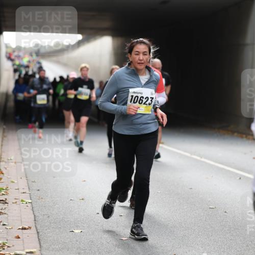 05.10.2025 - 20. swb-Marathon Bremen Michael Strokosch http://msf.ph/oto/9207132 05.10.2025 10:59:29 Laufen 10623 meine-sportfotos.de