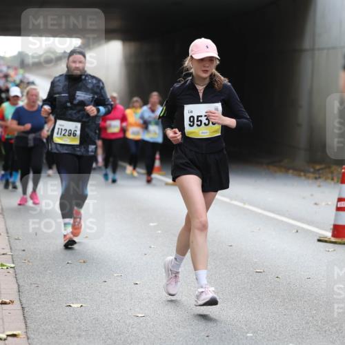 05.10.2025 - 20. swb-Marathon Bremen Michael Strokosch http://msf.ph/oto/9207158 05.10.2025 10:59:34 Laufen 11296, 953 meine-sportfotos.de