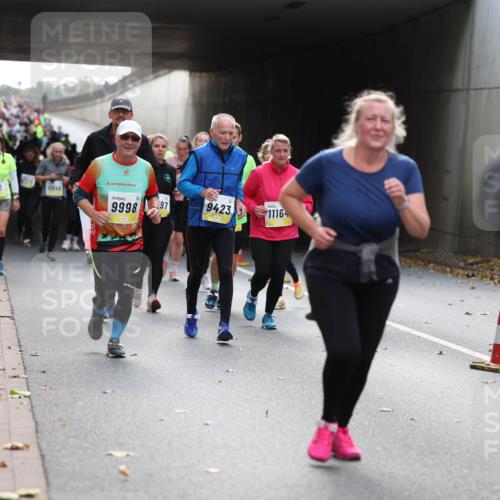 05.10.2025 - 20. swb-Marathon Bremen Michael Strokosch http://msf.ph/oto/9207171 05.10.2025 10:59:38 Laufen 11233, 10848, 20, 9998, 97, 9423, 11164 meine-sportfotos.de