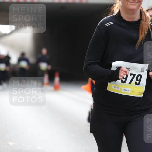 05.10.2025 - 20. swb-Marathon Bremen Michael Strokosch http://msf.ph/oto/9207220 05.10.2025 10:59:50 Laufen 979, 92, 02123 meine-sportfotos.de