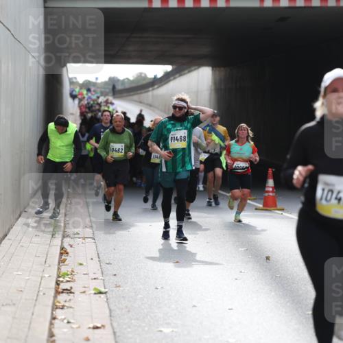 05.10.2025 - 20. swb-Marathon Bremen Michael Strokosch http://msf.ph/oto/9207243 05.10.2025 10:59:57 Laufen 10462, 1148, 11468, 10000, 10498 meine-sportfotos.de
