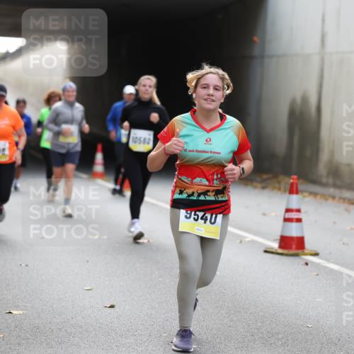 05.10.2025 - 20. swb-Marathon Bremen Michael Strokosch http://msf.ph/oto/9207267 05.10.2025 10:53:26 Laufen 850, 20, 9540 meine-sportfotos.de