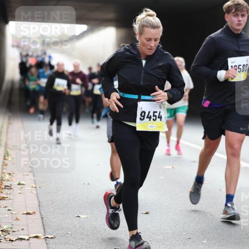 05.10.2025 - 20. swb-Marathon Bremen Michael Strokosch http://msf.ph/oto/9207309 05.10.2025 10:53:34 Laufen 9454, 588 meine-sportfotos.de