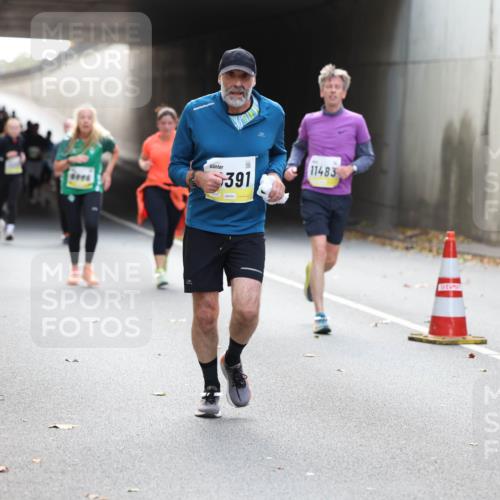 05.10.2025 - 20. swb-Marathon Bremen Michael Strokosch http://msf.ph/oto/9207343 05.10.2025 10:53:41 Laufen 7609, 391, 11483 meine-sportfotos.de