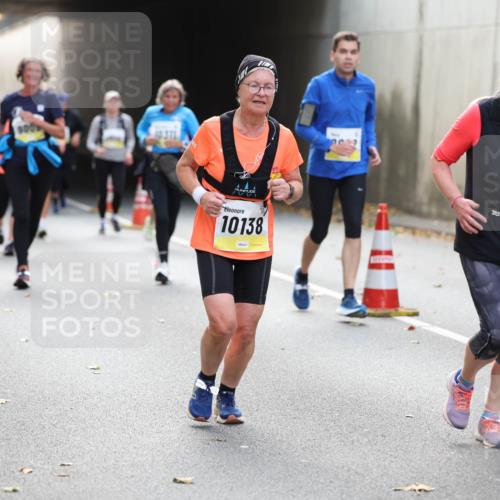 05.10.2025 - 20. swb-Marathon Bremen Michael Strokosch http://msf.ph/oto/9207437 05.10.2025 10:54:01 Laufen 10138 meine-sportfotos.de