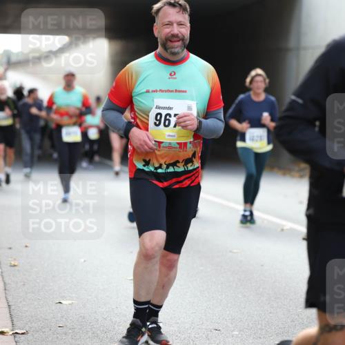 05.10.2025 - 20. swb-Marathon Bremen Michael Strokosch http://msf.ph/oto/9207471 05.10.2025 10:54:08 Laufen 20, 96 meine-sportfotos.de
