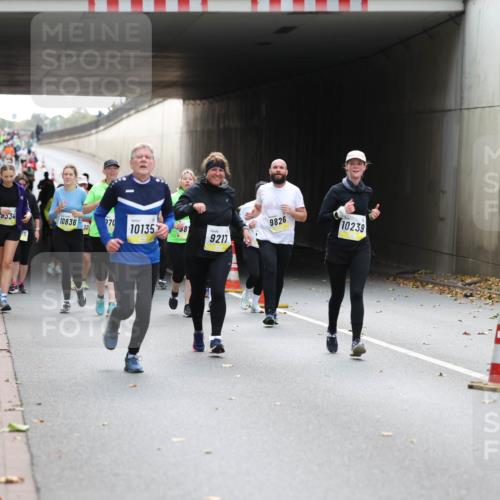 05.10.2025 - 20. swb-Marathon Bremen Michael Strokosch http://msf.ph/oto/9207476 05.10.2025 11:00:56 Laufen 5534, 10836, 970, 32, 10135, 981, 9211, 9826, 10239 meine-sportfotos.de