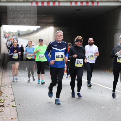 05.10.2025 - 20. swb-Marathon Bremen Michael Strokosch http://msf.ph/oto/9207484 05.10.2025 11:00:57 Laufen 9334, 10836, 9702, 10135, 9217, 9826, 10239 meine-sportfotos.de